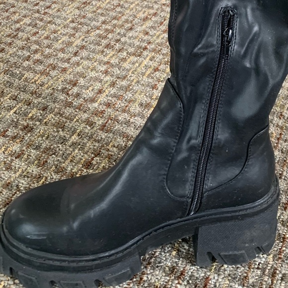 KNEE HIGH PLATFORM BOOTS - Picture 3 of 3